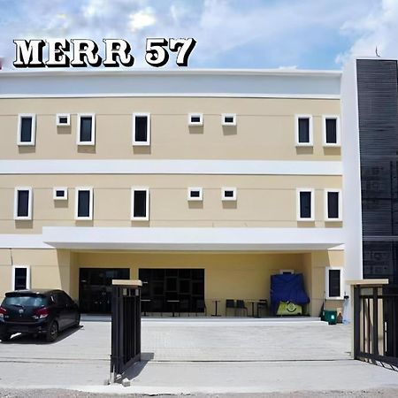 Merr 57 Surabaya Luaran gambar